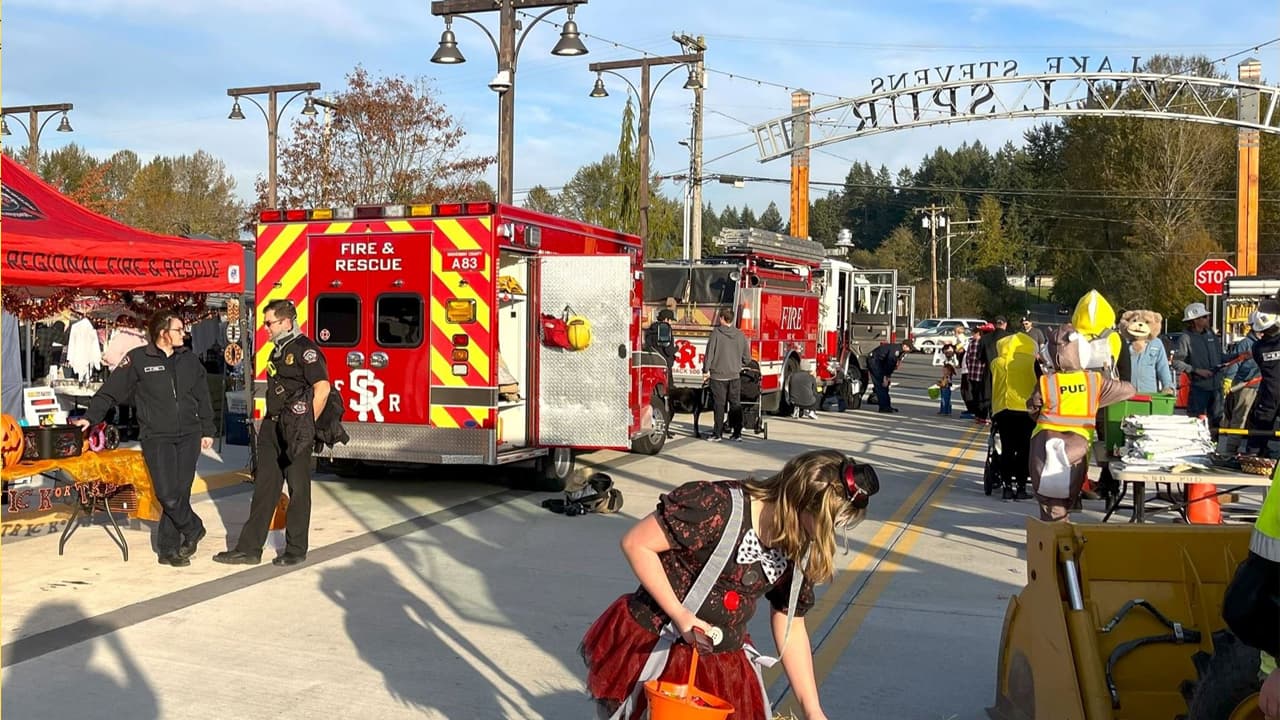 Lake Stevens Halloween Spooktacular at North Cove photo 2